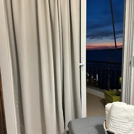 Belaire Luxury Apartamento *