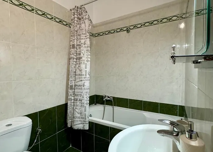 Belaire Luxury Apartment *